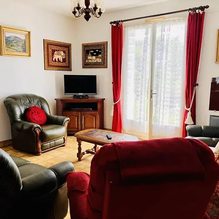 Maison T3 A Cambo, Animaux Admis, Parking, Internet - Fr-1-495-126