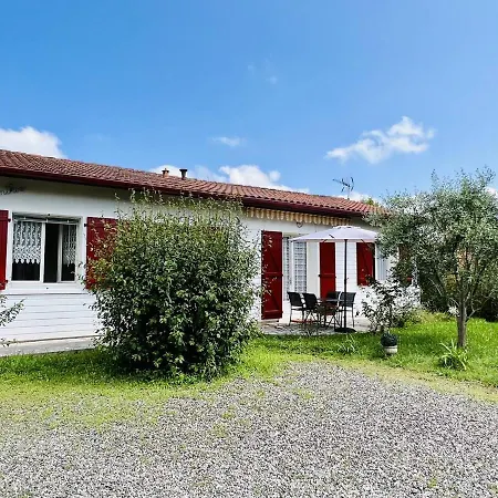Maison T3 à Cambo, Animaux Admis, Parking, Internet - Fr-1-495-126 * Cambo-les-Bains