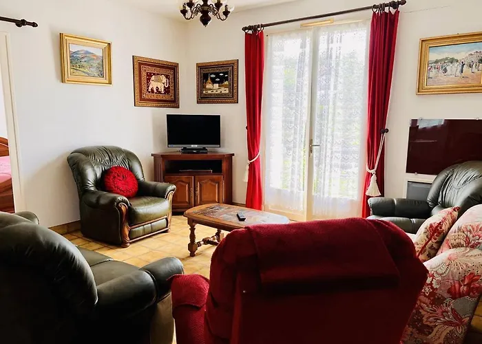 Maison T3 à Cambo, Animaux Admis, Parking, Internet - Fr-1-495-126